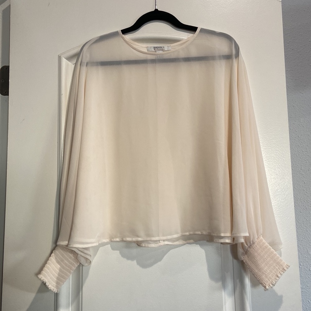 Brand new never worn F21 overthrow top - Picture 3 of 3